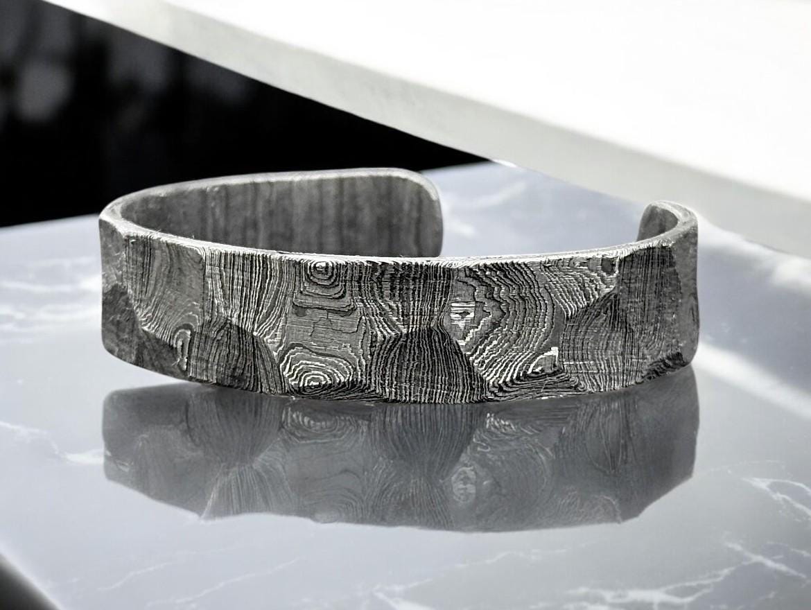 Damascus Bracelet Hammered Steel Viking Modern Jewelry Hand Forged Damascus Unique Bracelet For Men Handmade Wedding Band Anniversary Gift.