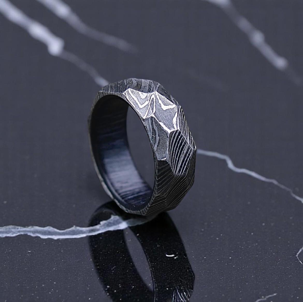 Faceted Damascus Steel Men's Ring: Rustic Wedding Band