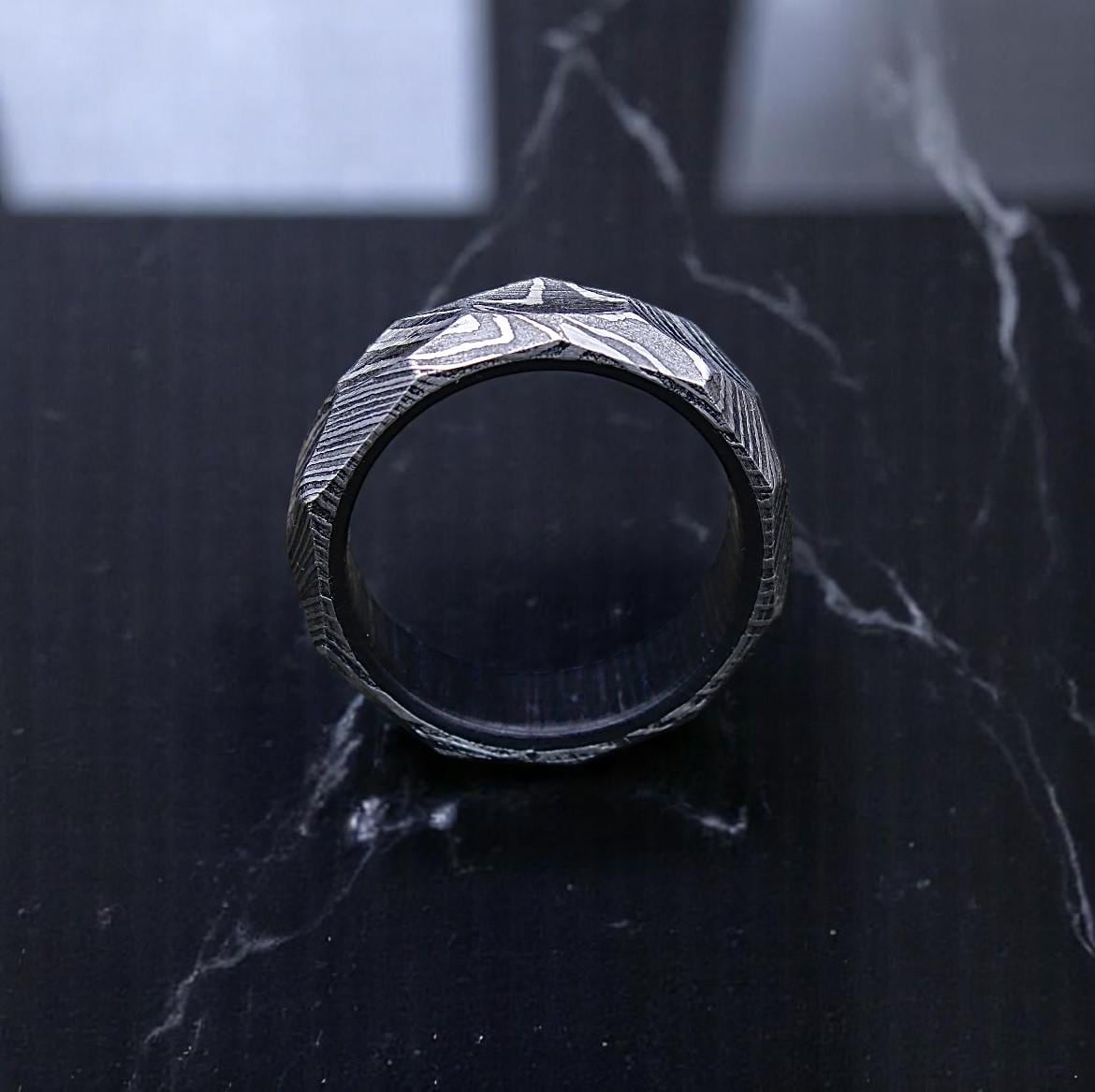 Faceted Damascus Steel Men's Ring: Rustic Wedding Band