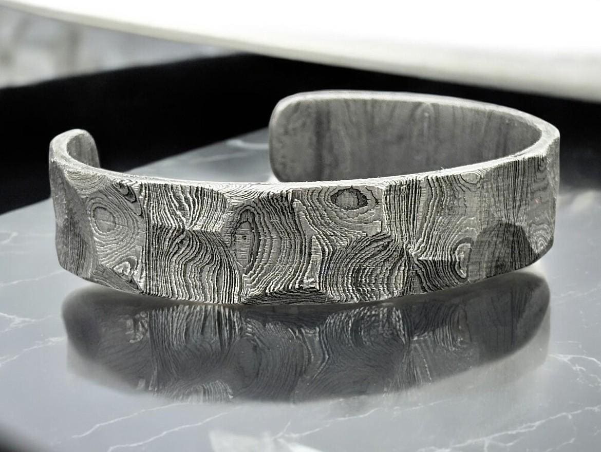 Damascus Bracelet Hammered Steel Viking Modern Jewelry Hand Forged Damascus Unique Bracelet For Men Handmade Wedding Band Anniversary Gift.