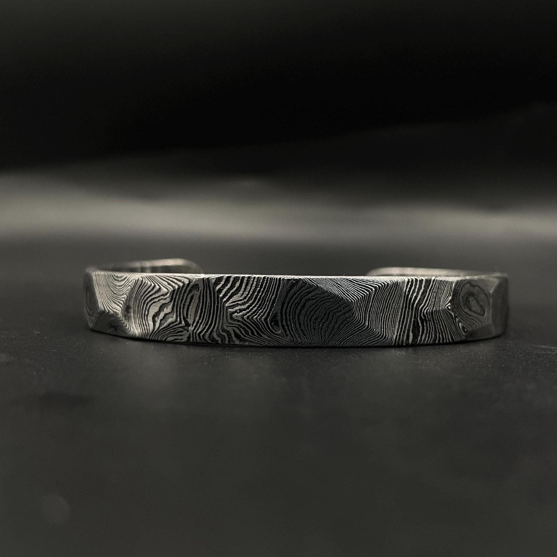 Handmade Damascus Steel Pen, Bracelet & Ring Set: Executive Gift