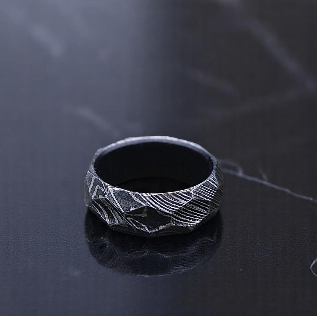 Faceted Damascus Steel Men's Ring: Rustic Wedding Band