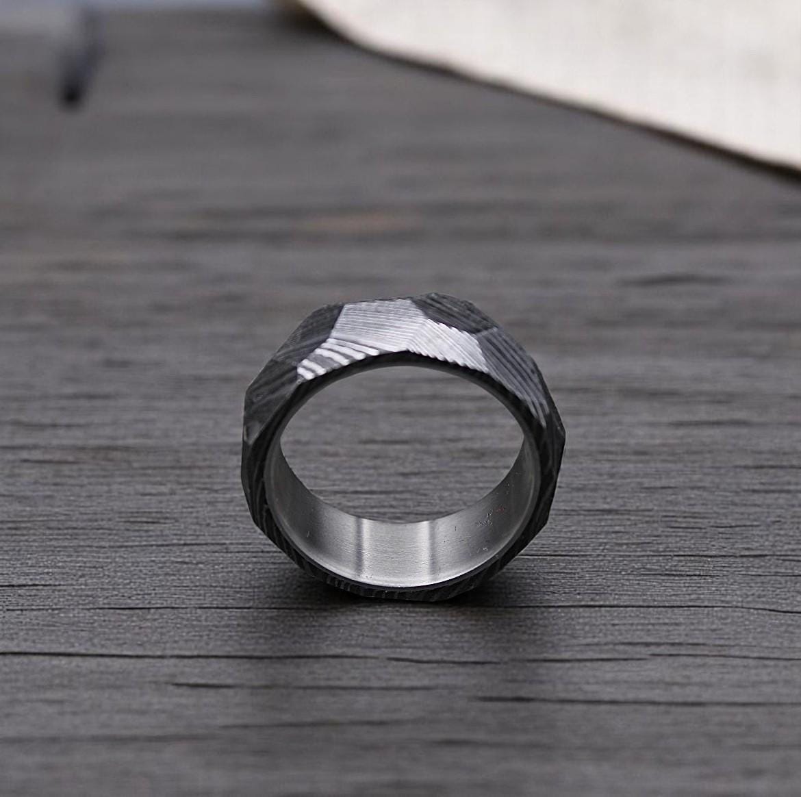 Damascus Steel Men's Ring: Rock Hammered Wedding Band