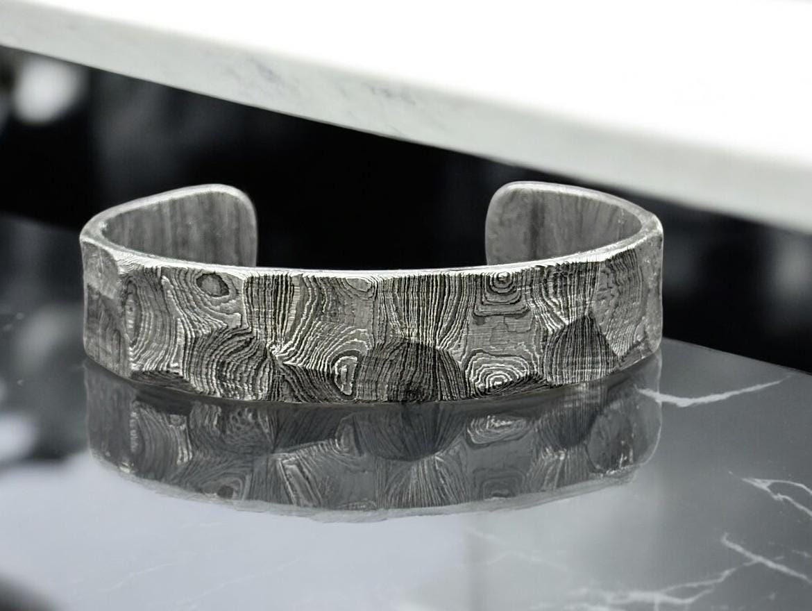 Damascus Bracelet Hammered Steel Viking Modern Jewelry Hand Forged Damascus Unique Bracelet For Men Handmade Wedding Band Anniversary Gift.