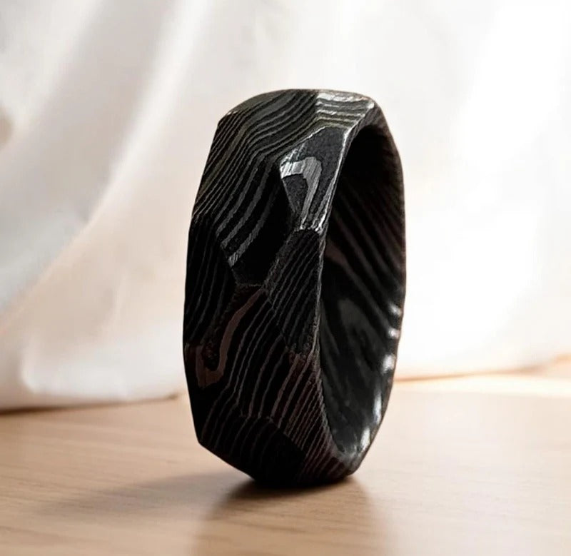 Diamond Cut Damascus Steel Wedding Band: Rock Hammered Wood Inlay