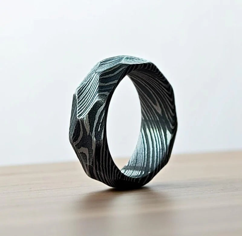 Diamond Cut Damascus Steel Wedding Band: Rock Hammered Wood Inlay