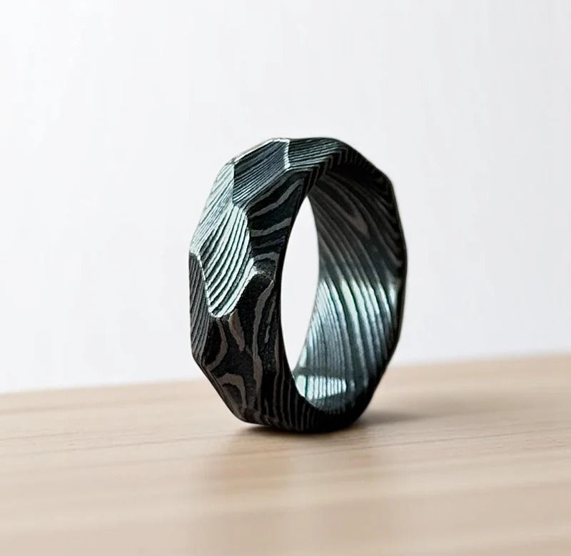 Diamond Cut Damascus Steel Wedding Band: Rock Hammered Wood Inlay