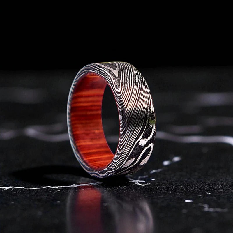 Handmade Damascus Ring with Red Whiskey Barrel Wood – Bold Men’s Wedding or Promise Band.