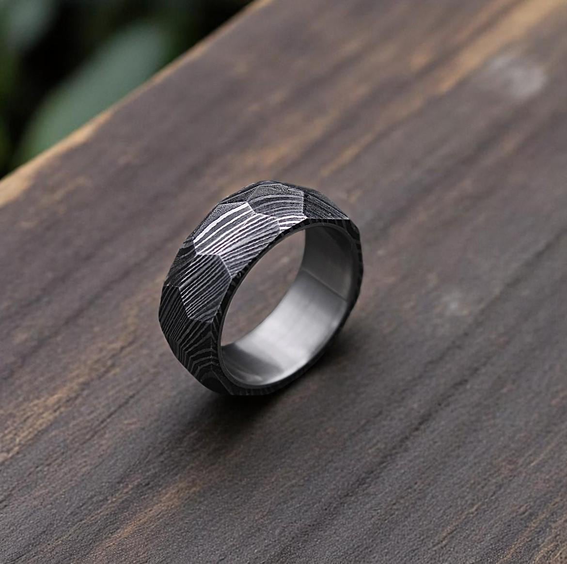Damascus Steel Men's Ring: Rock Hammered Wedding Band